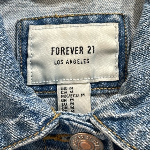 Forever 21 women’s denim jean trucker jacket - Picture 5 of 5